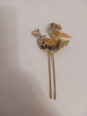 Lind- Gal Vtg Long Legs Bird Brooch Textured Gold Tone Enameled