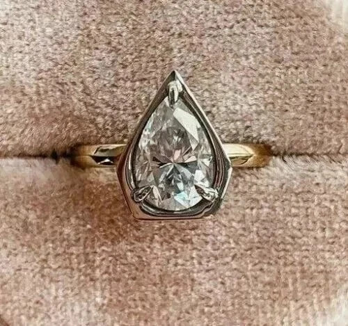 2.50Ctw Pear Cut Lab Created Diamond Engagement Ring 14K Two Tone Gold Plated