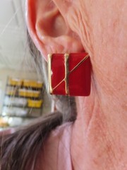 Vintage Gold Tone Square 1990’s Red Enamel Pierced Earrings
