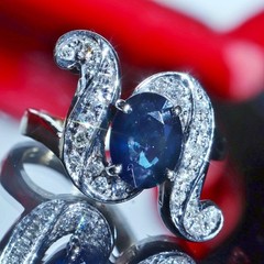 18k white gold size 4 ring 1.42ct natural, treated sapphire diamond 4.80gr N3444