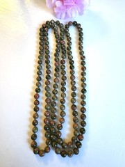 BEAUTIFUL Vintage HAND KNOTTED FLAPPER NECKLACE Natural UNAKITE Stone 56”in,131g
