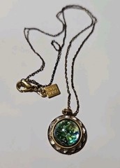 John Wind Maximal Art Green Iridescent Pendant 16″ Antiqued Necklace Estate VTG