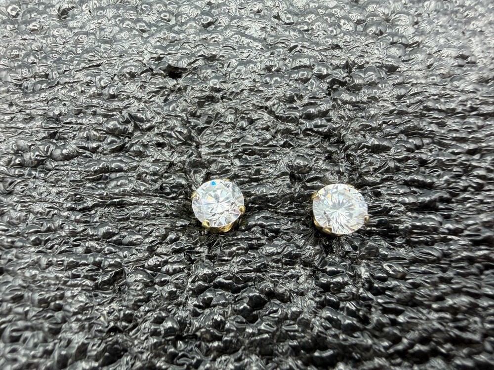 0.68g Vintage Sterling Silver 925 Round Clear Sparkling Stud Earrings M