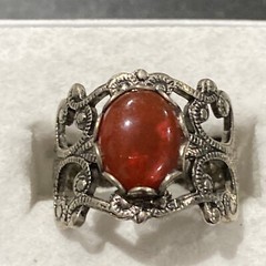 vintage ring size 7 adjusts scroll work burgundy stone
