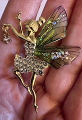 ADORABLE & UNUSUAL VINTAGE FAIRY CHARM WITH RHINESTONES & PLASTIC WINGS BROOCH