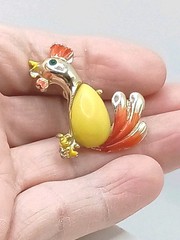 Vintage Rooster Chicken Brooch Pin Mid Century Set 2 Enamel Sparkly Cartoon Like