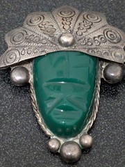 Vintage Sterling Silver 925 Mexican Green Onyx Carved Face Brooch Pin