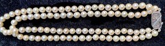 VINTAGE 1960’s DOUBLE STRAND CULTURED PEARL CHOKER WITH 14kt WHITE GOLD CLASP