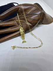18″ Women’s Sterling Silver Gold Covered 1″ Articulated Fish Pendant Necklace