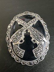 VTG Art Deco Style Crossed Pistols Brooch Pendant Faux Onyx Marcasite Costume