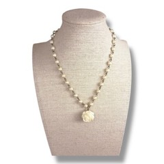 Vintage Rose Faux Pearl Bronze Necklace Y2K Era Icing Brand Retro Pinup Wedding