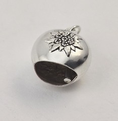 Vintage 800 Silver Edelweiss Cow Bell Swiss Antique Charm Pendant – 3.1g