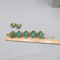 Judy Lee 1968 Spanish Moss Molded Jade Glass Cabochon Bracelet Earrings Set