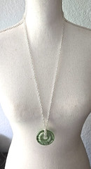 Vintage Art Glass Circle Pendant Chain Necklace 32″L