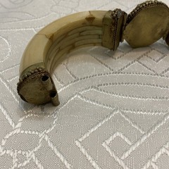 Vintage India Inlaid Bone Horn Brass Hinged Cabochon Gem Bracelet Clamper Close