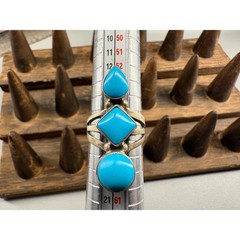 Vintage Native Sterling Silver Triple Turquoise Ring – Size 7