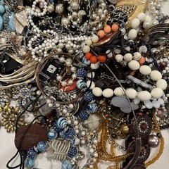 4 Lb + Mixed Costume Jewelry Severely Tangled Lot Wearable & Repair Vintage Hunt