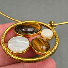 Vintage Joan Rivers Tiger Eye Omega Necklace 12″ Gold Choker Pendant