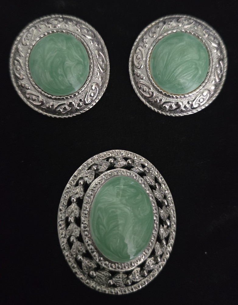 Vintage Lady Remington Silver & Turquoise Color Brooch & Pierced Earring Set