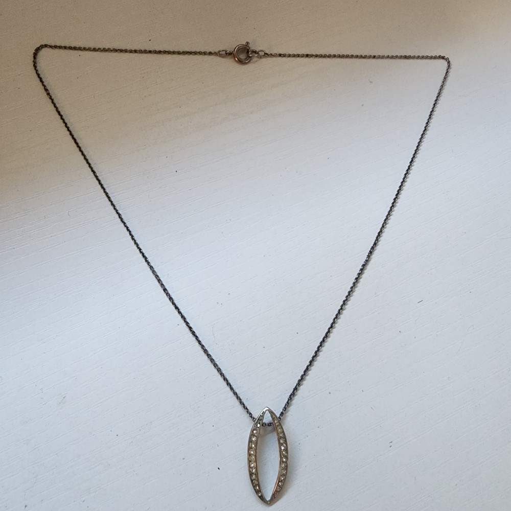 Vintage Retro Women’s Necklace Multiple Rhinestones Silver Tone Chain & Pendant!