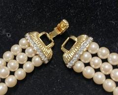 Franklin Mint, A Passion For Pearls. 3 Strand Necklace by Jackie Collins NEW