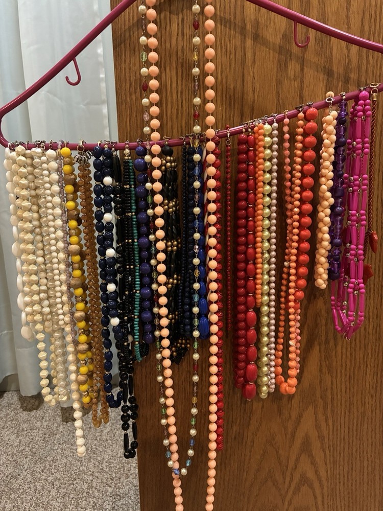Lot Of 35 Vintage Beaded Necklaces Various Colors, Styles & Lengths