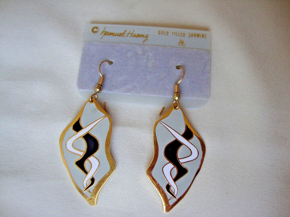 VINTAGE SAMUEL HUANG SIGNED CLOISONNE RETRO ABSTRACT BLACK WHITE & GRAY EARRINGS