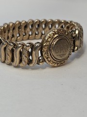 Daughters Of The American Revolution Expandable Sweetheart Bracelet Gold Tone