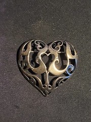 Signed Jezlaine Ornate Scroll Filigree Heart Brooch Pin