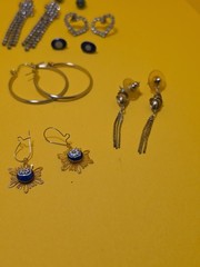 22 Pairs MCM Retro Vintage Fun Pierced Earrings Rhinestones Faux Pearls Beaded