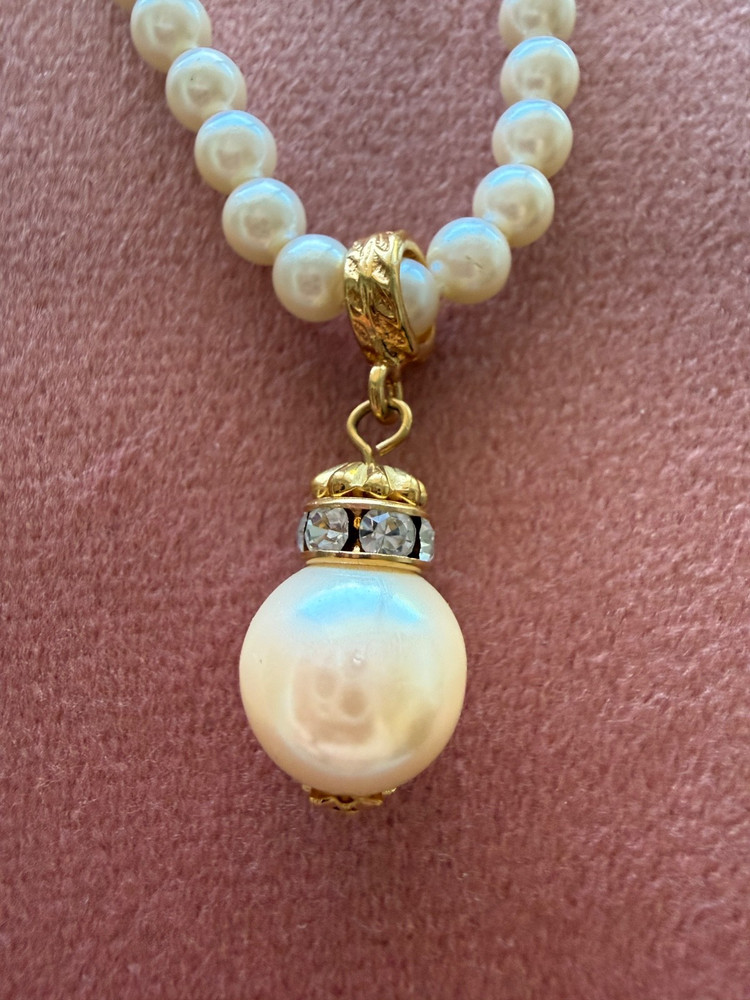 Vintage Liz Claiborne Faux Pearl Necklace with Large Pearl Pendant stamped
