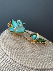 VTG 1960s Teal Blue Enamel Two-Flower Brooch Gold Tone Mid-Century