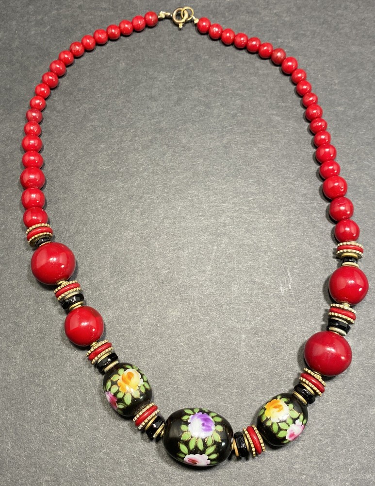 Vintage Black Red Graduated Beaded Floral Hand Painted Gold Tone 15.5 in