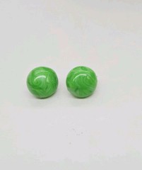 Vogue Green Jade Green Ball Gold tone Clip On Earrings dome .75 in Vintage
