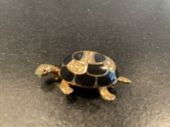 4.5”CM GOLD TONE BLACK ENAMEL & CRYSTALS TURTLE BROOCH