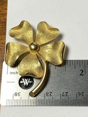 Vintage Sarah Coventry Gold Tone Brushed Polished Four Leaf Clover Brooch Signed