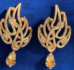 Vintage Monet Pat’d Gold Tone Clip On Earrings Signed Textured Abstract