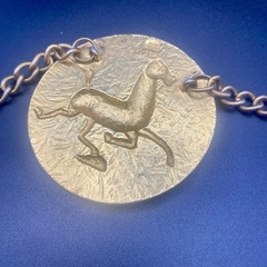 Vintage 1974 Alva Museum Replicas “Flying Horse of Kansu” Medallion Necklace