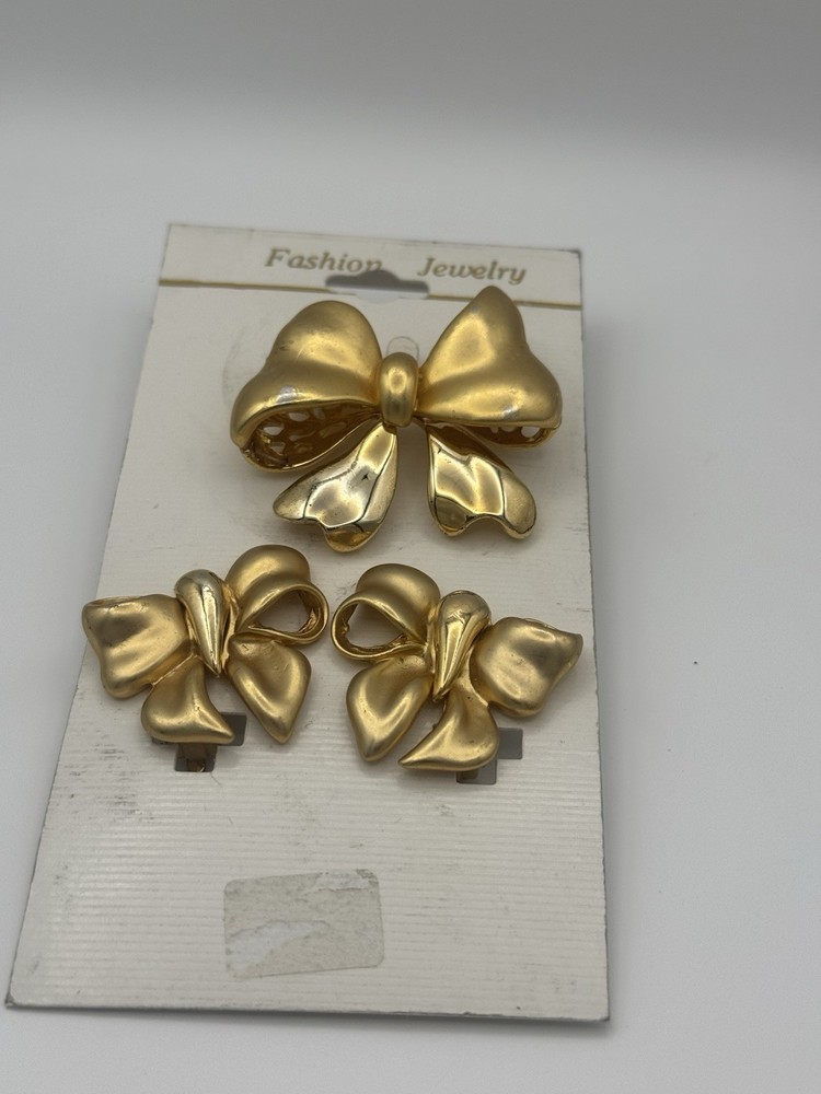 Vintage Gold Tone Bow Brooch & Earrings Set Large Statement 80s