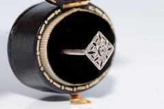 Antique Circa 1920s Art Deco 18k Gold Natural Diamond Navette Design Ring