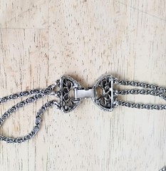 VINTAGE GOLDETTE VENUS & CUPID SMOKEY OPEN BACK GLASS INTAGLIO NECKLACE