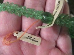Antique 16.5″ Green Glass Choker Necklace made Czechoslovakia w Tag NEVER WORN