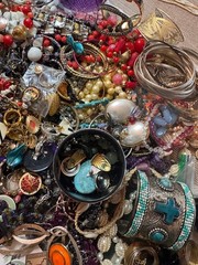 1 Pound of Unsorted Unsearched Jewelry Vintage Modern Wear Junk Treasure Hunt