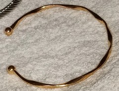 CUTE costume jewelry 2 BRACELET LOT + One GOLD HUMINGBIRD PIN UNBRANDED MODERN