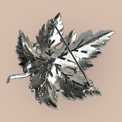 Vintage TRIFARI Brushed Silver MAPLE LEAF Pin Brooch Pierced Openwork Signed