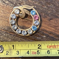 Rhinestone Wreath Brooch/Pin Pendant With