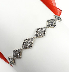 Vintage Signed M 925 Sterling Silver Diamond Cut Flower Link Bracelet 7.5″