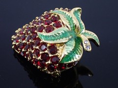 Vintage Strawberry Brooch Red Rhinestone Enamel Leaves Gold Tone Signed Marked