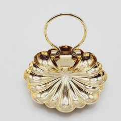 Jeri Lou Gold Tone Floral Like Curved Ridge Gold Tone Vintage Scarf Ring Clip