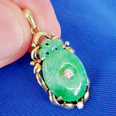 Original EARTH MINED JADEITE JADE DIAMOND Deco Pendant Vintage SOLID 14K GOLD